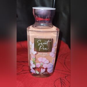 Bath & Body Works Sweet Pea Body Wash with Pink Floral Design